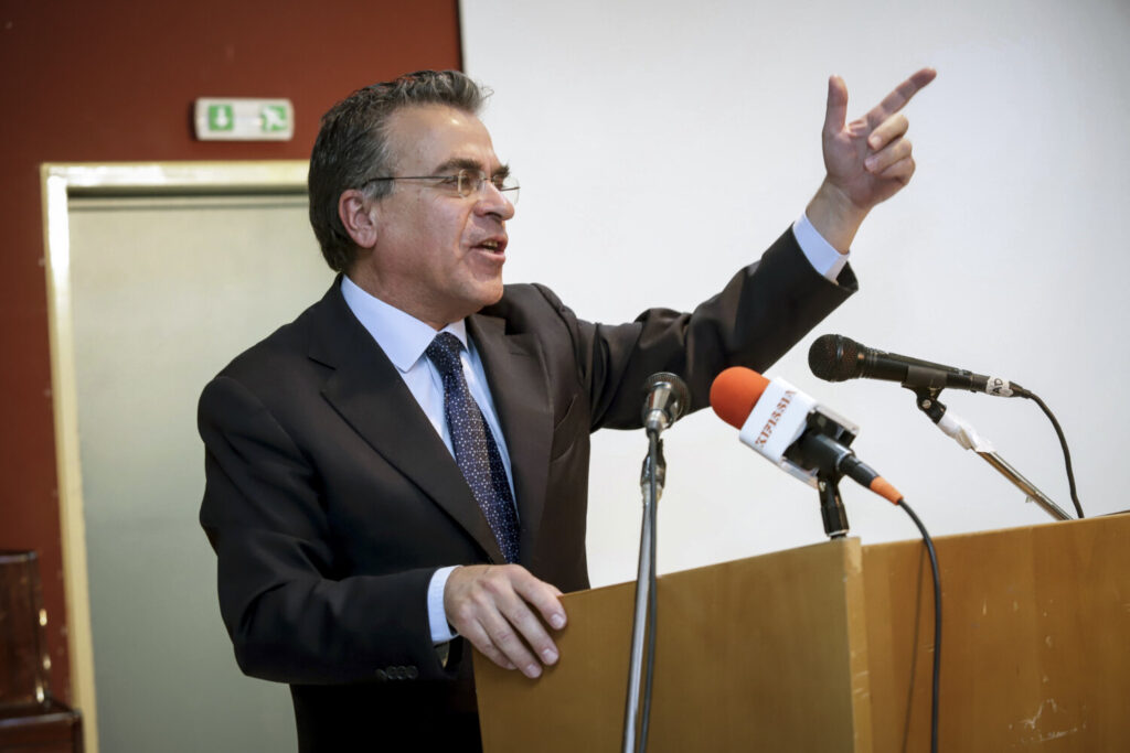 Ο Αργύρης, τα Βριλήσσια και η απόσυρση