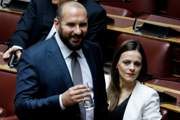 Γονείς θα γίνουν Αχτσιόγλου και Τζανακόπουλος (video)