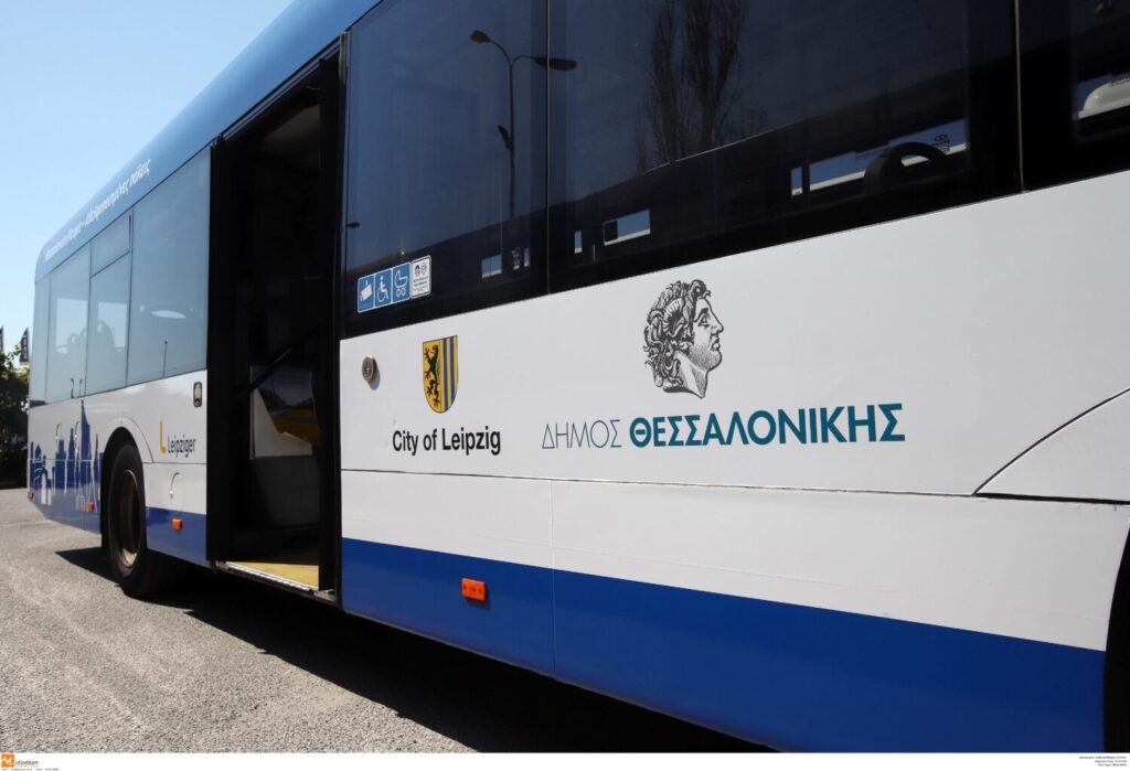 Θεσσαλονίκη: Χαμός σε λεωφορείο – Ύβρεις και απειλές οδηγού σε επιβάτη (video)