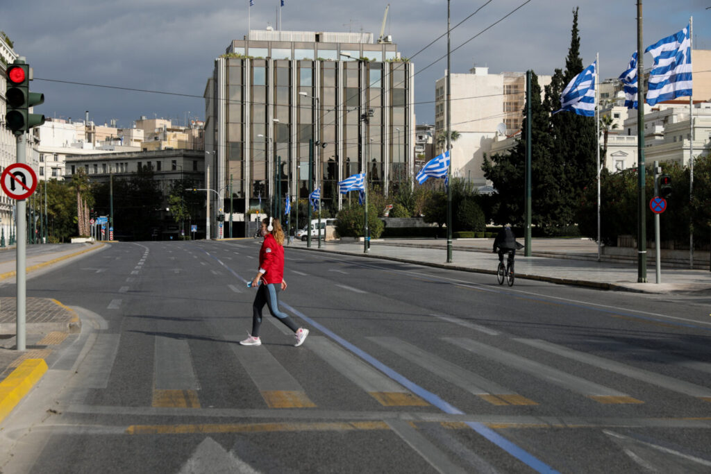 Κορωνοϊός: Κοντά στα 2.300 τα σημερινά κρούσματα