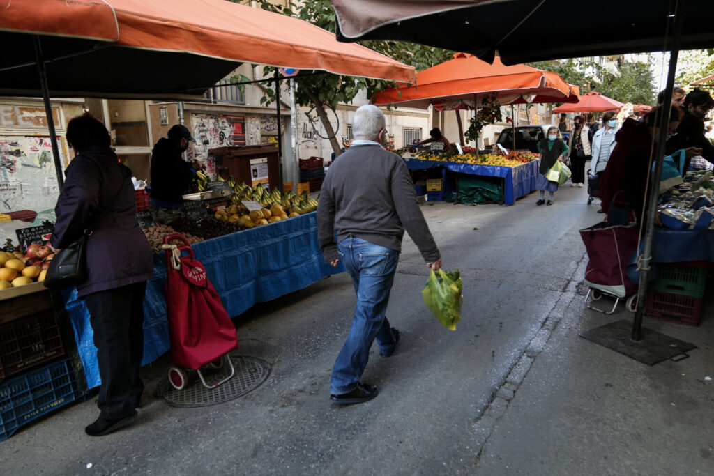 Σφοδρές αντιδράσεις των παραγωγών λαϊκών αγορών για το ν/σ – Σταμπουλίδης: Τέλος στην αδιαφάνεια