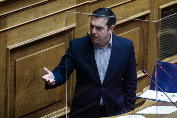Τσίπρας σε Μητσοτάκη: «Προσχωρείτε σε μια στρατηγική επιλογή του ΣΥΡΙΖΑ που είχατε πολεμήσει»
