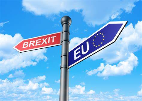 Brexit: H EE ξεκινά δύο διαδικασίες επί παραβάσει εναντίον της M. Βρετανίας