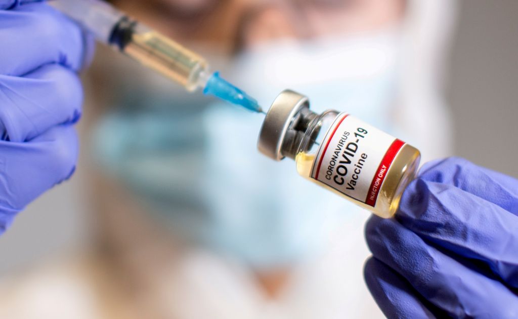 Moderna: Αποτελεσματικό το εμβόλιο στις μεταλλάξεις του κορωνοϊού