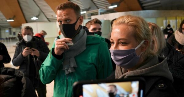 Μόσχα: Προφυλακίστηκε και η σύζυγος του Ναβάλνι