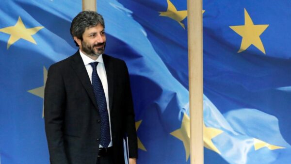 Ιταλία: Στον πρόεδρο της Βουλής Ρομπέρτο Φίκο η διερευνητική εντολή
