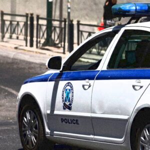 Φρίκη στη Θεσσαλονίκη: 23χρονος κατηγορείται ότι έδινε ναρκωτικά και αλκοόλ σε ανήλικες και τις βίαζε