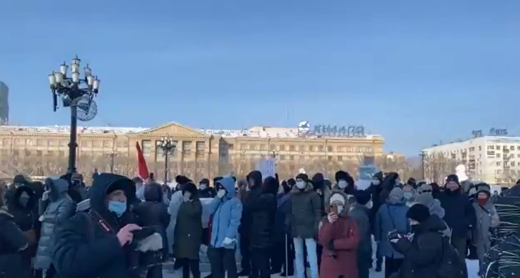 Ελεύθερη η σύζυγος του Ναβάλνι – Χιλιάδες συλλήψεις διαδηλωτών