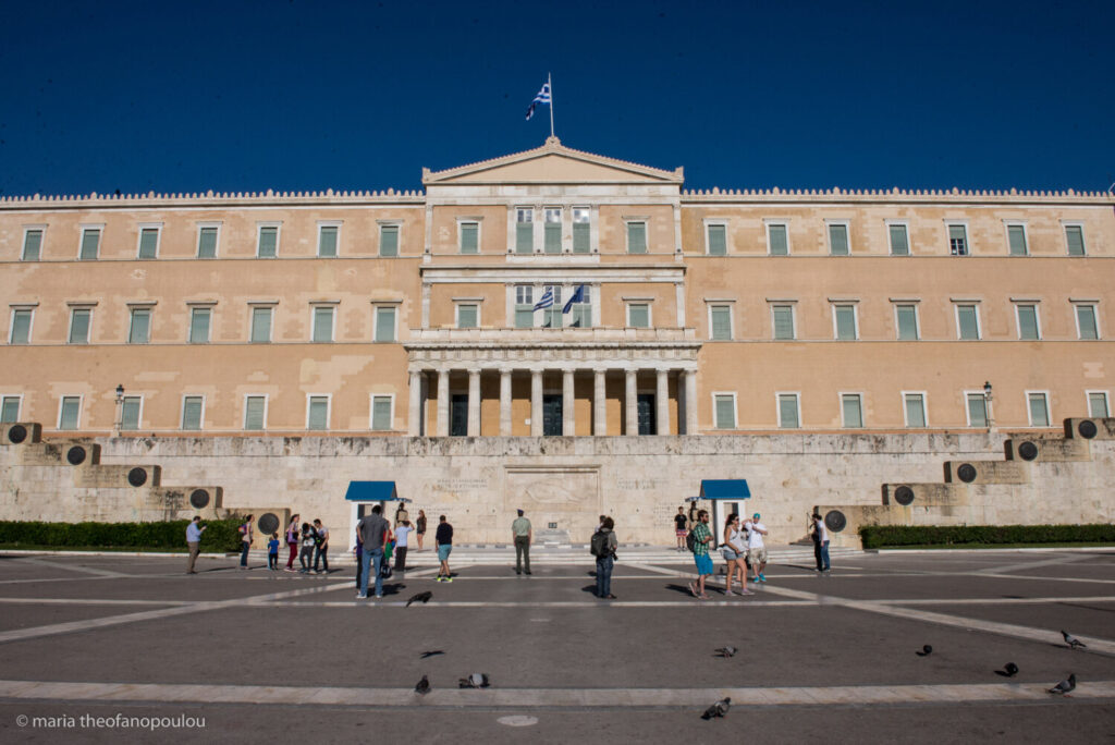 Ξύλο στη Βουλή: Ο πρώην βουλευτής των Σπαρτιατών, Φλώρος, γρονθοκόπησε βουλευτή της Ελληνικής Λύσης