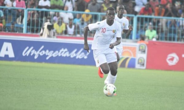 Η γραφειοκρατία καθυστερεί τις ανακοινώσεις για τη μεταγραφή του Αλγκασίμ Μπα στον Ολυμπιακό