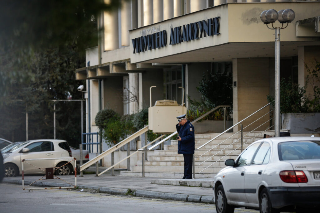 Υπουργείο Δικαιοσύνης για Λιγνάδη: Η σιωπή που επικρατούσε για τόσα χρόνια έσπασε – Ήρθε η ώρα της Δικαιοσύνης