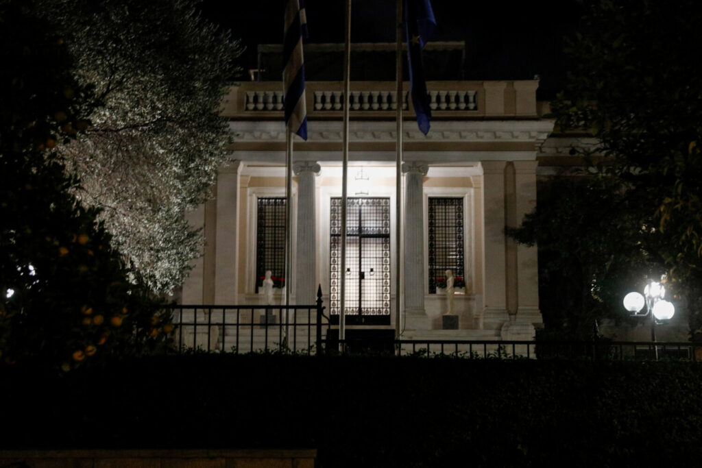Mαξίμου: Χυδαίο ο κ. Τσίπρας να προσπαθεί να εκμεταλλευθεί υποθέσεις – Τι απαντά ο ΣΥΡΙΖΑ