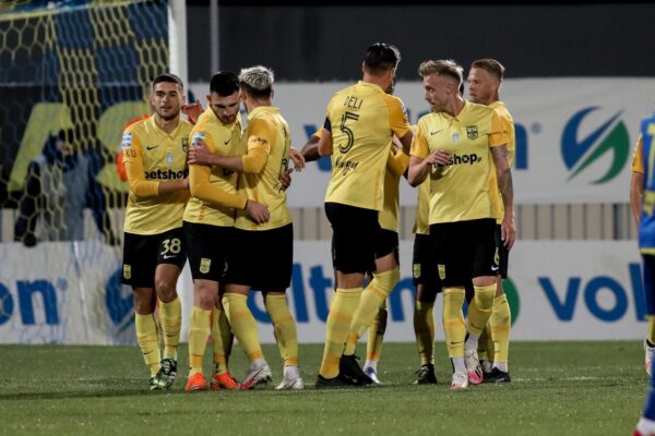 Εύκολη πρόκριση για τον Άρη: 0-2 τον Αστέρα στην Τρίπολη