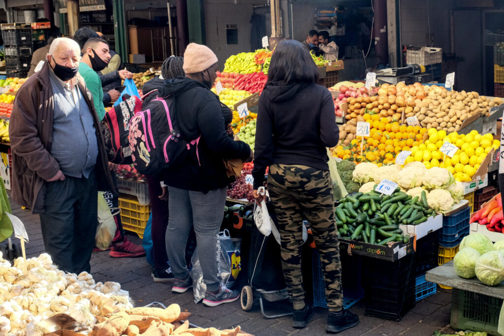 Ανοίγουν το επόμενο Σάββατο οι λαϊκές αγορές σε Αθήνα και Θεσσαλονίκη  – Για να αποφευχθούν οι ουρές στα σούπερ μάρκετ