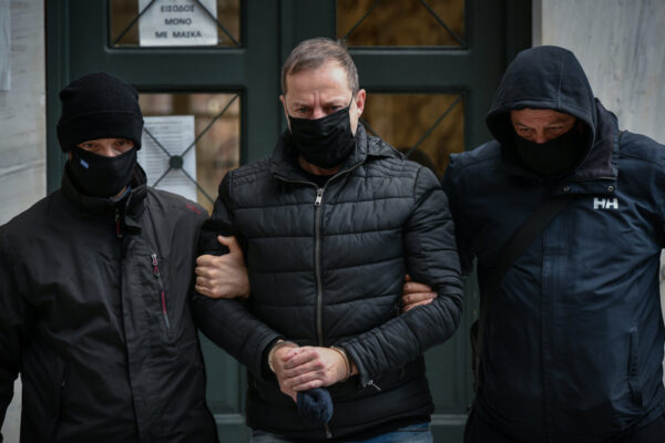 Νέα κατάθεση από τραγουδιστή – ηθοποιό που καίει τον Λιγνάδη  – Στον εισαγγελέα και η δικογραφία  και για τον  δεύτερο ηθοποιό