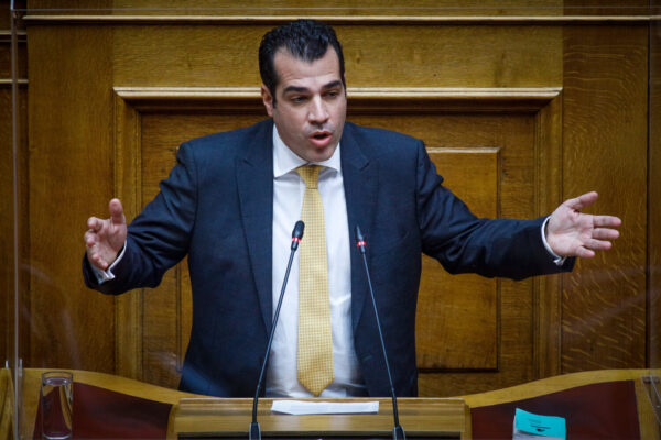 Πλεύρης: Υπό συζήτηση ήπιες παρεμβάσεις για τη διασκέδαση