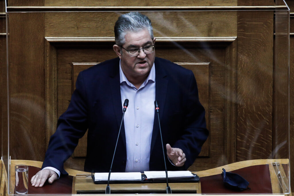 Κουτσούμπας: Τα φώτα να στραφούν στους καταναγκασμούς που διευκολύνουν δράστες και φιμώνουν θύματα (video)