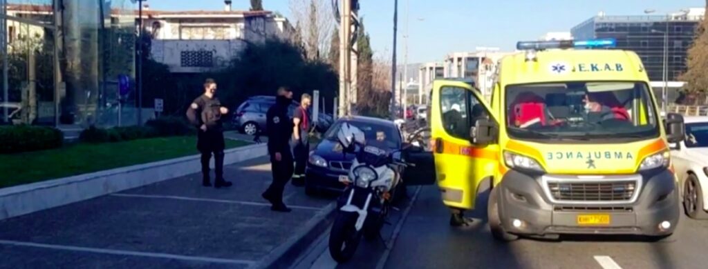 Βιαζόταν πολύ! Αυτή είναι η πρώτη φωτογραφία της νεογέννητης που γεννήθηκε στη λεωφόρο Κηφισίας!