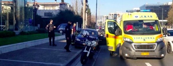Βιαζόταν πολύ! Αυτή είναι η πρώτη φωτογραφία της νεογέννητης που γεννήθηκε στη λεωφόρο Κηφισίας!