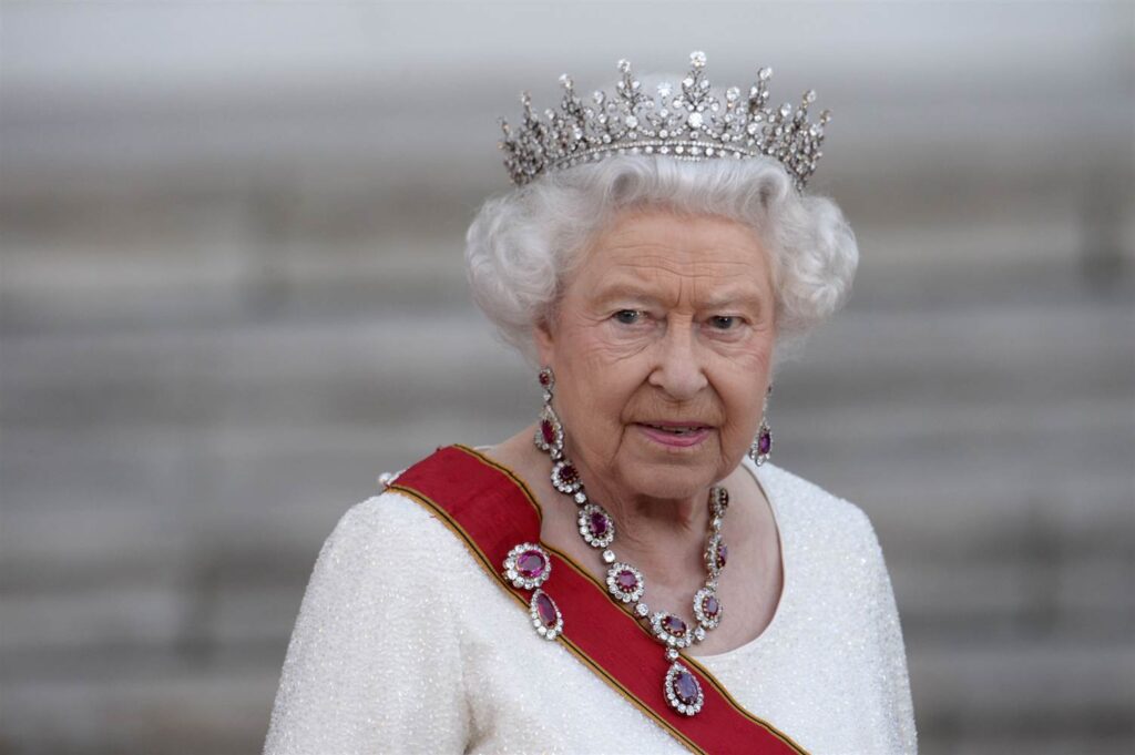 Βασίλισσα Ελισάβετ: Ποια είναι η συνήθεια της το βράδυ πριν πέσει για ύπνο