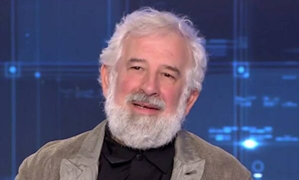 Ο Πέτρος Φιλιππίδης  βγήκε από το Υγεία