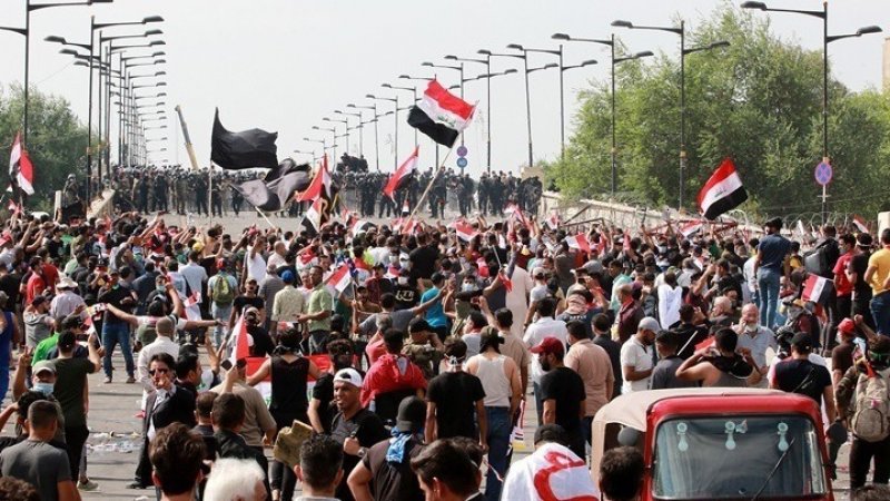 Ιράκ: Νεκροί και τραυματίες σε αιματηρές συγκρούσεις αστυνομίας-διαδηλωτών