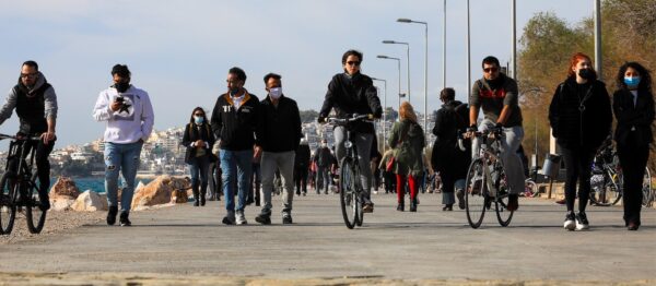 Πρόβλεψη σοκ: Σε 3 μήνες θα μολυνθούν 1 εκατομμύριο ανεμβολίαστοι