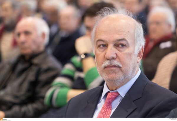 Άγριος καυγάς Φλωρίδη-Κεγκέρογλου μέσω Twitter : «Είσαι τρολ του ΣΥΡΙΖΑ» -«Είσαι τρολ του Κυριάκου»