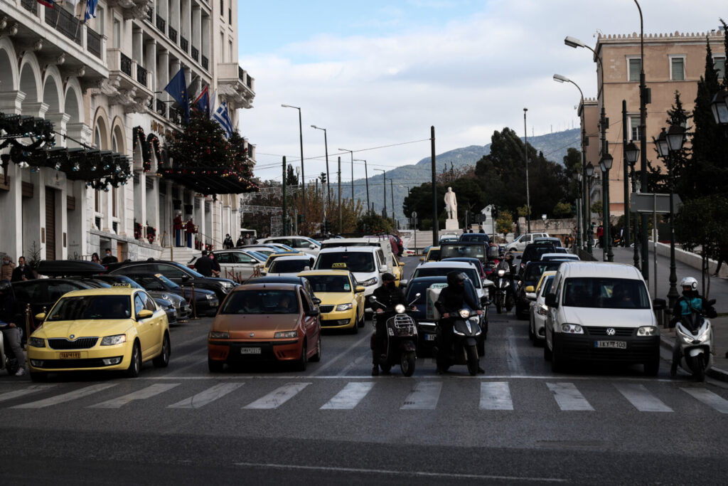 Αυξημένη η κινητικότητα στους δρόμους σε σχέση με το lockdown του 2020 (video)