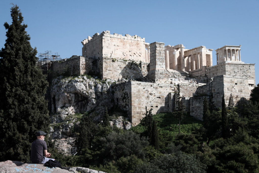 Καιρός: Ηλιοφάνεια και άνοδος της θερμοκρασίας την Μεγάλη Εβδομάδα