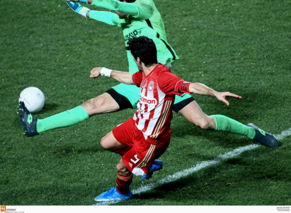 Πρόκριση με… λαχτάρα για τον Ολυμπιακό