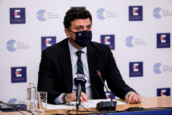 Κικίλιας: Επίταξη ιδιωτών γιατρών αν δεν συνδράμουν εθελοντικά