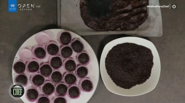 Συνταγή για σοκολατένια τρουφάκια fudge από τον Βαγγέλη Δρίσκα (video)