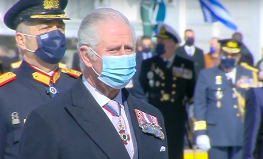 Δάκρυσε ο πρίγκιπας Κάρολος στην κατάθεση στεφάνων στον Άγνωστο Στρατιώτη (video)