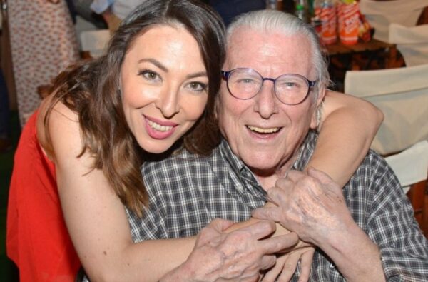 Αλίκη Κατσαβού: Συγκινεί η ανάρτησή της στο Instagram με τον Κώστα Βουτσά