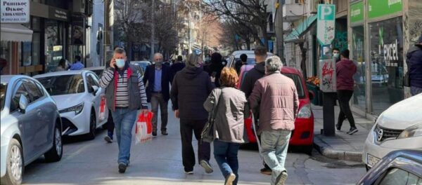 Σεισμός 6,3 Ρίχτερ στην Ελασσόνα – Παπαζάχος: «Αναμένονται ισχυροί μετασεισμοί – Μείνετε έξω από τα σπίτια» (video και εικόνες)