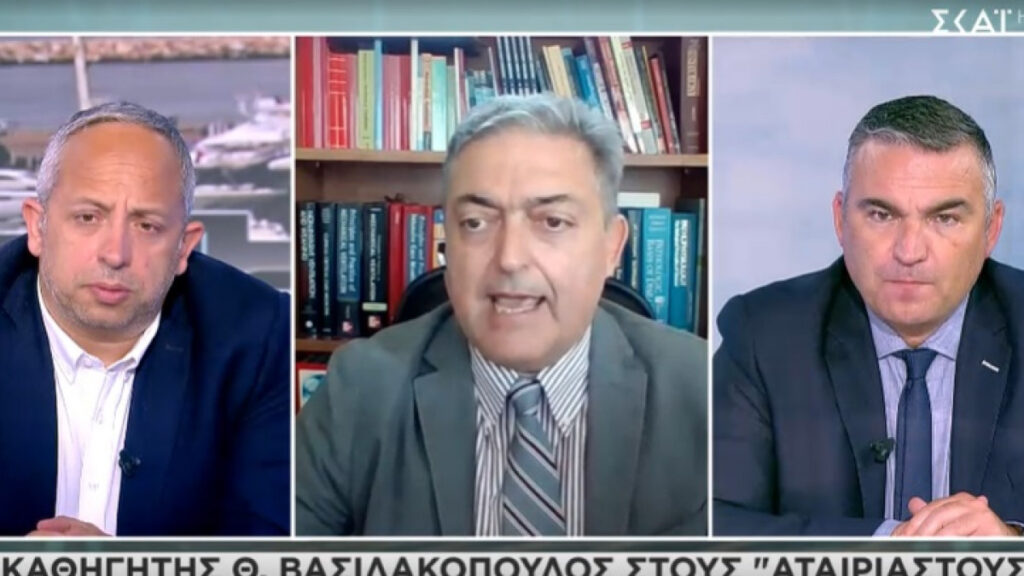 Βασιλακόπουλος: Πάσχα έξω, σε αυλές και χωριό – Λιανεμπόριο χωρίς SMS τις καθημερινές