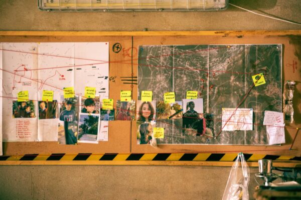 «Σιωπηλός Δρόμος» στο MEGA: Καταιγιστικές εξελίξεις στο 2ο επεισόδιο την Κυριακή (video)