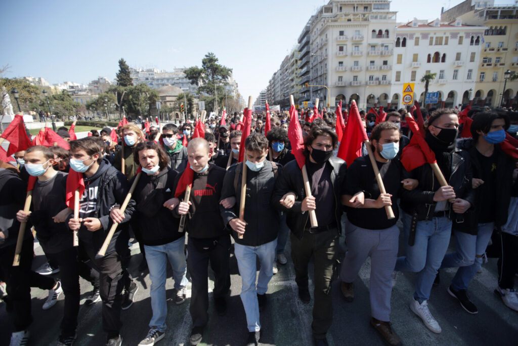 Στους δρόμους και πάλι φοιτητές και μαθητές – Νέα συλλαλητήρια σήμερα