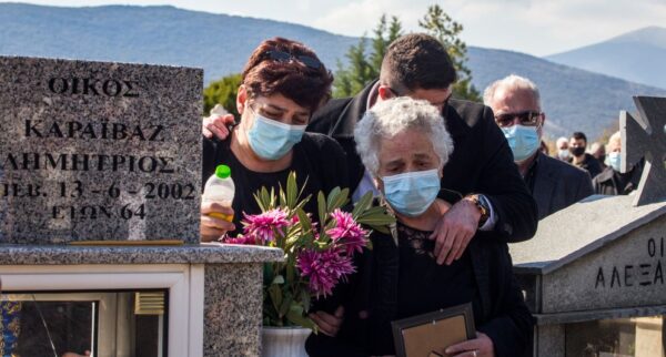 Συγκλονίζει η μητέρα του Καραϊβάζ: «Τους εκτελεστές του θα τους συγχωρούσε το παιδάκι μου» (video)