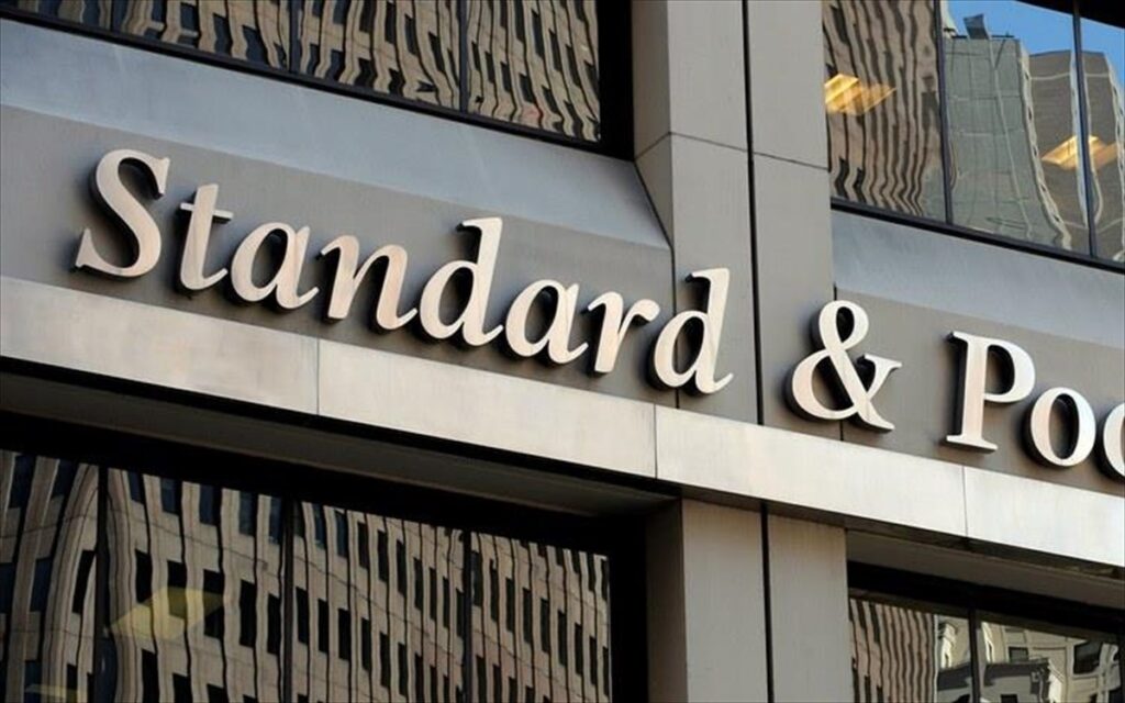 Ο S&P αναβάθμισε την πιστοληπτική ικανότητα των ελληνικών τραπεζών