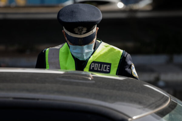 Κορωνοϊός: «Βροχή» τα πρόστιμα για παραβάσεις των μέτρων – Στις 580 την Κυριακή