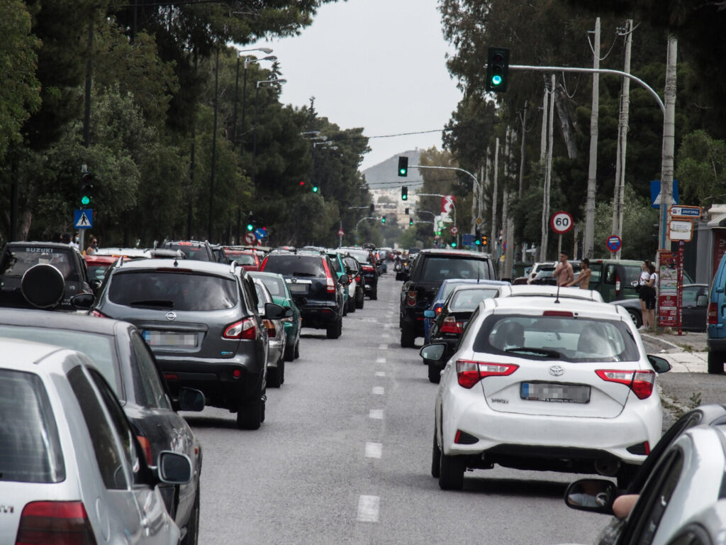 Πάσχα στην πόλη: «Πλημμύρισαν» οι δρόμοι της Αθήνας την Μεγάλη Εβδομάδα – Αυξημένη κατά 89% η κυκλοφορία