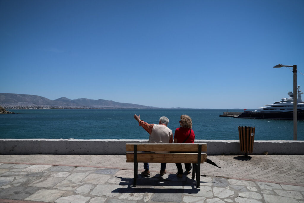 Εξαιρετικός ο καιρός σήμερα – Ηλιοφάνεια με υψηλές θερμοκρασίες (video)