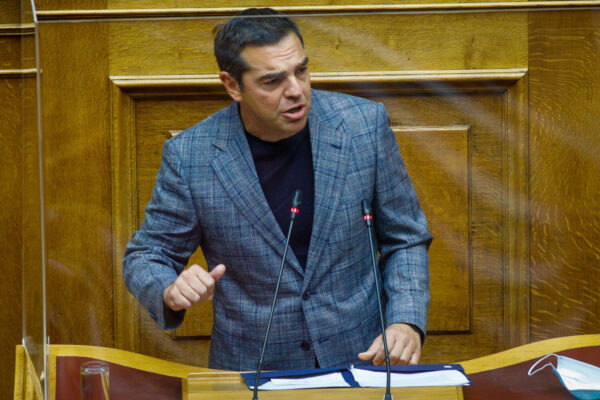 Στις πληγείσες περιοχές της βόρειας Εύβοιας ο Τσίπρας