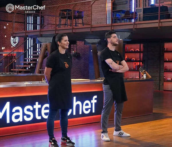 MasterChef: Μαγειρική μάχη ανάμεσα σε Μαρίνα και Διονύση για τον τελικό (video)