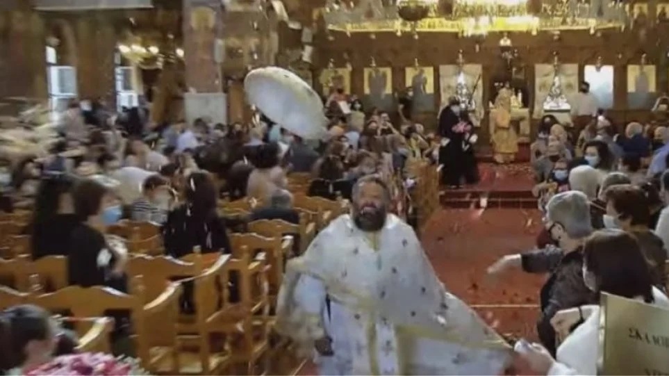 Με…σπρίντ από τον ιερέα  η Πρώτη Ανάσταση στην Κύπρο (video)
