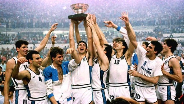 Βόμβα Μαρτσουλιόνις περί δωροδοκίας στον τελικό του Ευρωμπάσκετ το 1987 – Φασούλας απαντά: Οι ήττες του άφησαν συμπλέγματα