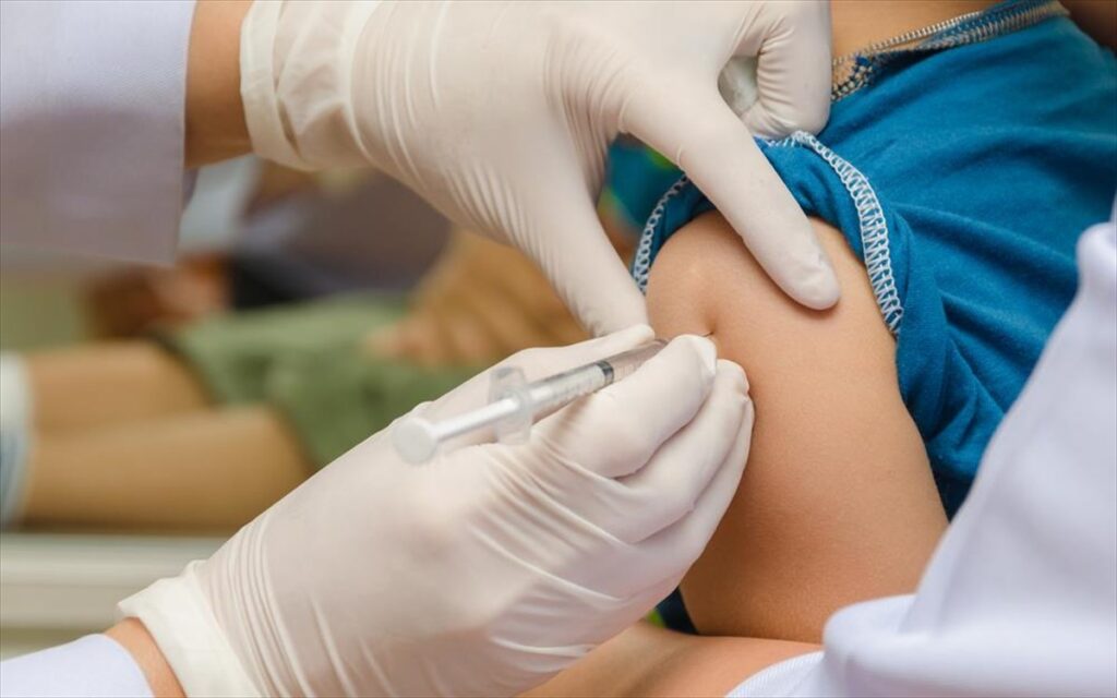 Κορωνοϊός: Ποια τα δεδομένα για τον εμβολιασμό παιδιών – Τι λένε οι ειδικοί