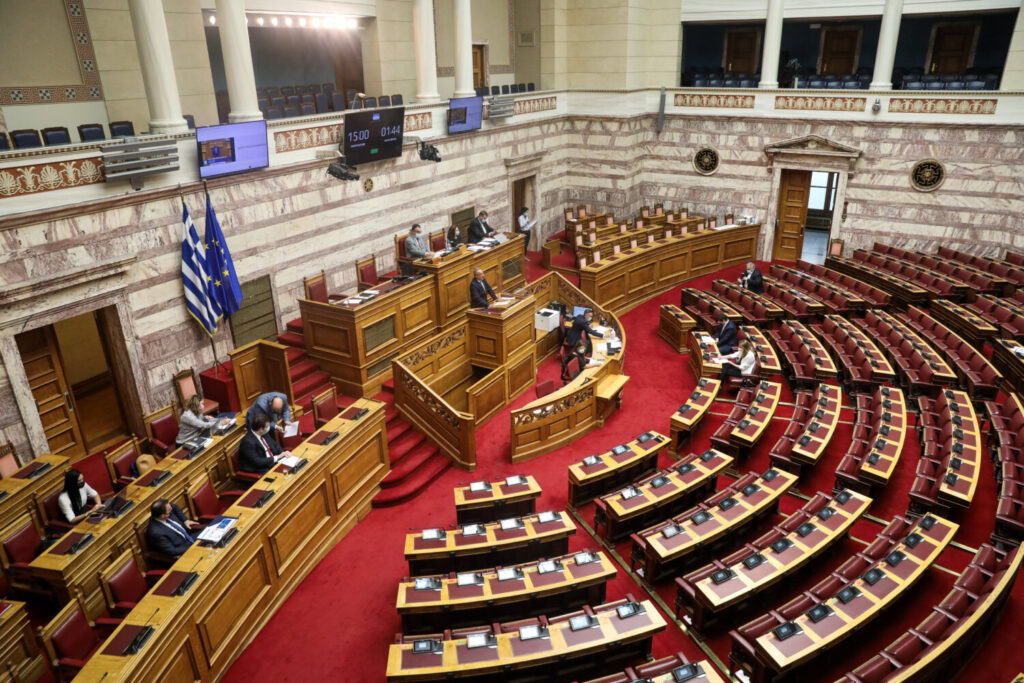 Πρόταση μομφής: Ποια κόμματα ανακοίνωσαν ότι θα υπερψηφίσουν